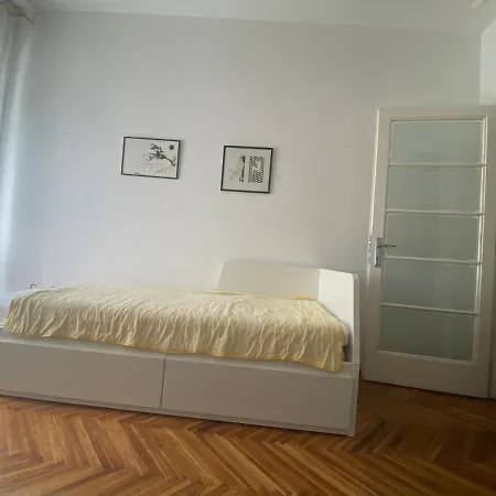 Bulevar 2 Bedroom Belgrad Exteriör bild