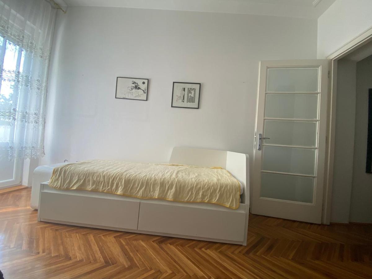 Lägenhet Bulevar 2 Bedroom