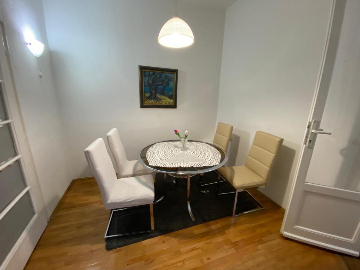 Bulevar 2 Bedroom Lägenhet Belgrad